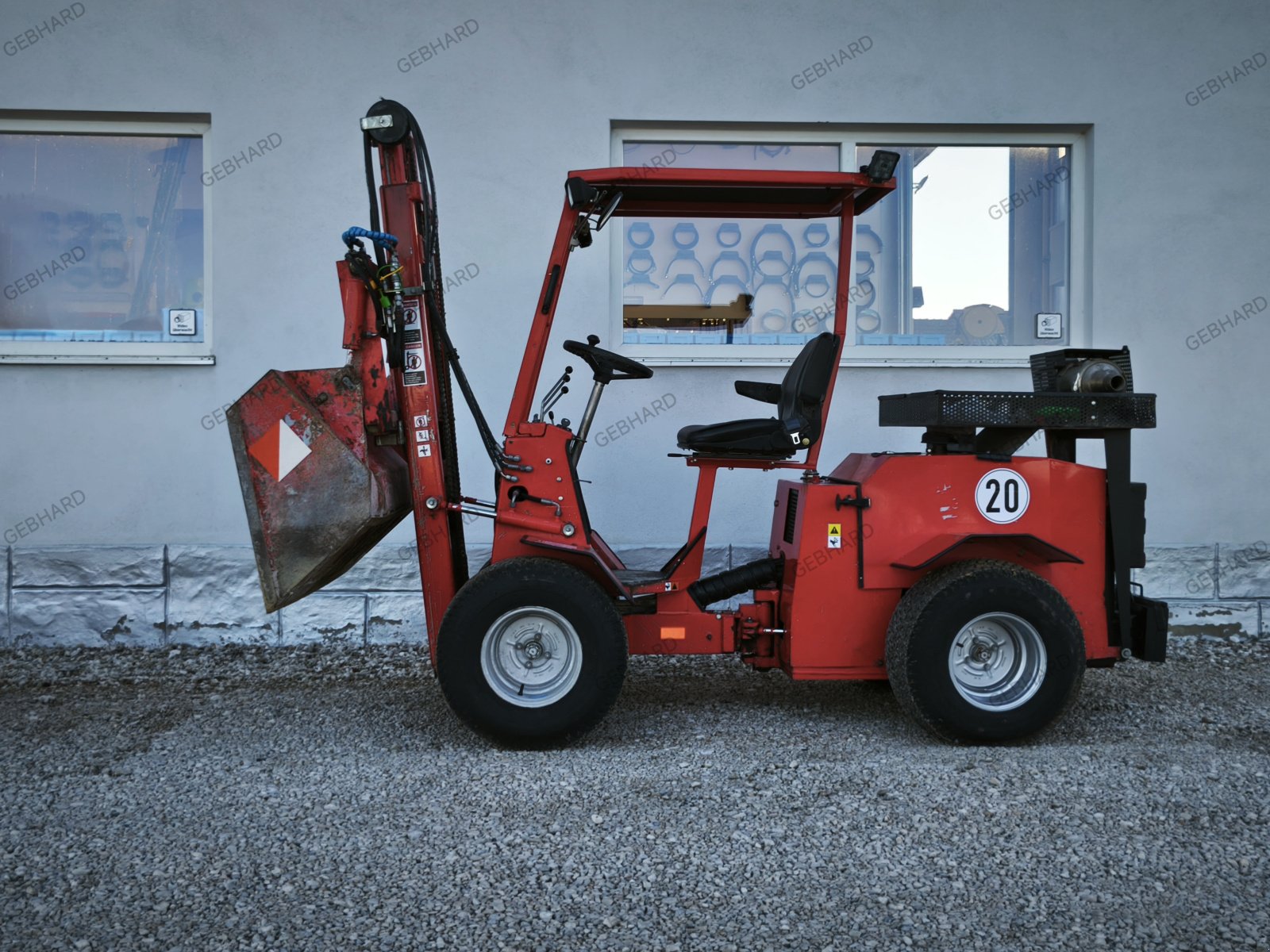 Geländestapler tipa Grünig Geländestapler mit Allrad 4W-1005 mit Kehrmaschine/Schaufel Hoflader, Gebrauchtmaschine u Großschönbrunn (Slika 19)