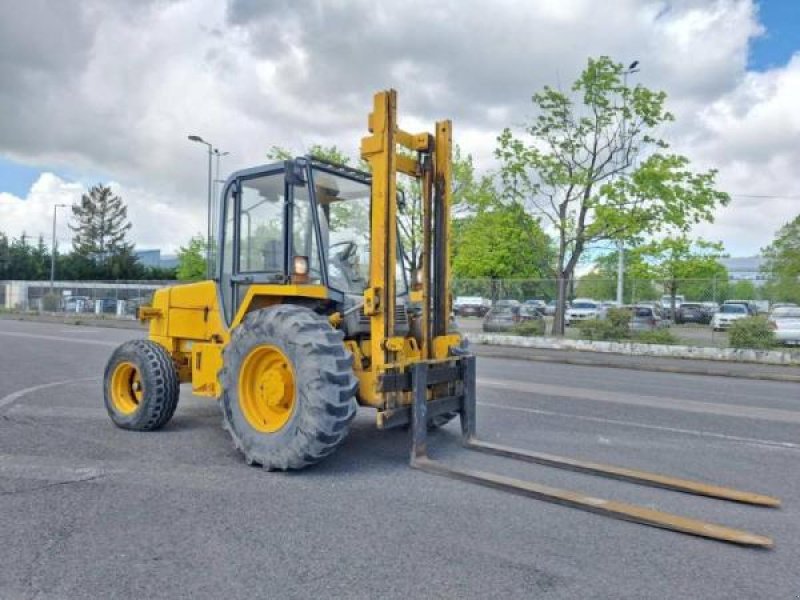 Geländestapler tip JCB 930-2, Gebrauchtmaschine in senlis (Poză 1)