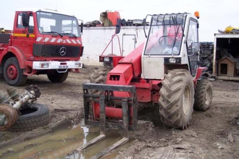 Geländestapler del tipo Manitou MT425CP, Gebrauchtmaschine In Bourron Marlotte (Immagine 4)