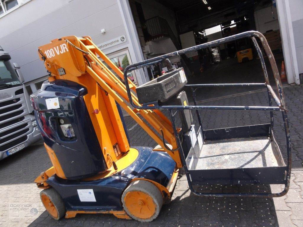 Gelenkteleskopbühne du type Manitou 100 VJR, Gebrauchtmaschine en Friedrichsdorf (Photo 1)