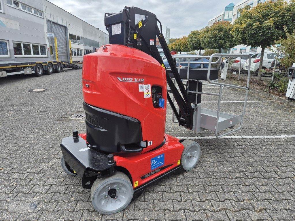 Gelenkteleskopbühne типа Manitou 100 VJR, Gebrauchtmaschine в Friedrichsdorf (Фотография 4)