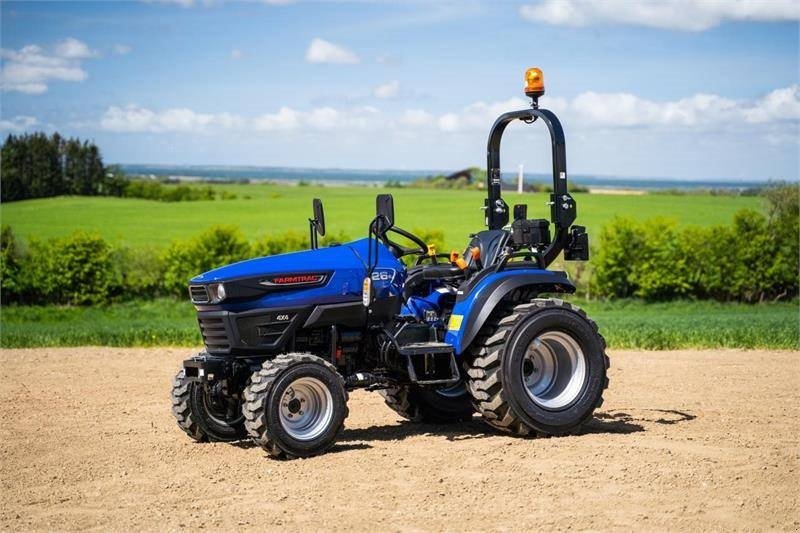 Geräteträger of the type Farmtrac 26 H 4WD, Gebrauchtmaschine in Kolding (Picture 2)