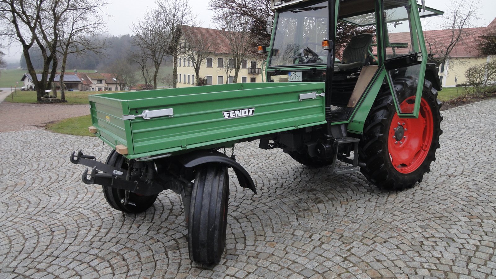 Geräteträger Türe ait Fendt 360, Gebrauchtmaschine içinde Michelsneukirchen (resim 5)