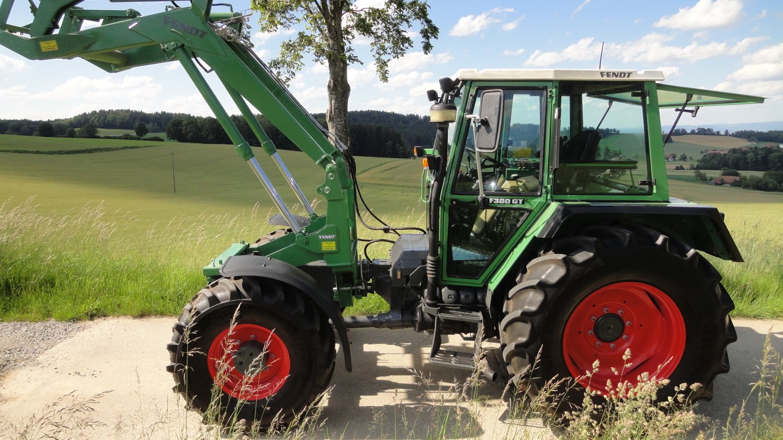 Geräteträger typu Fendt F 380 GTA, Gebrauchtmaschine v Michelsneukirchen (Obrázek 1)