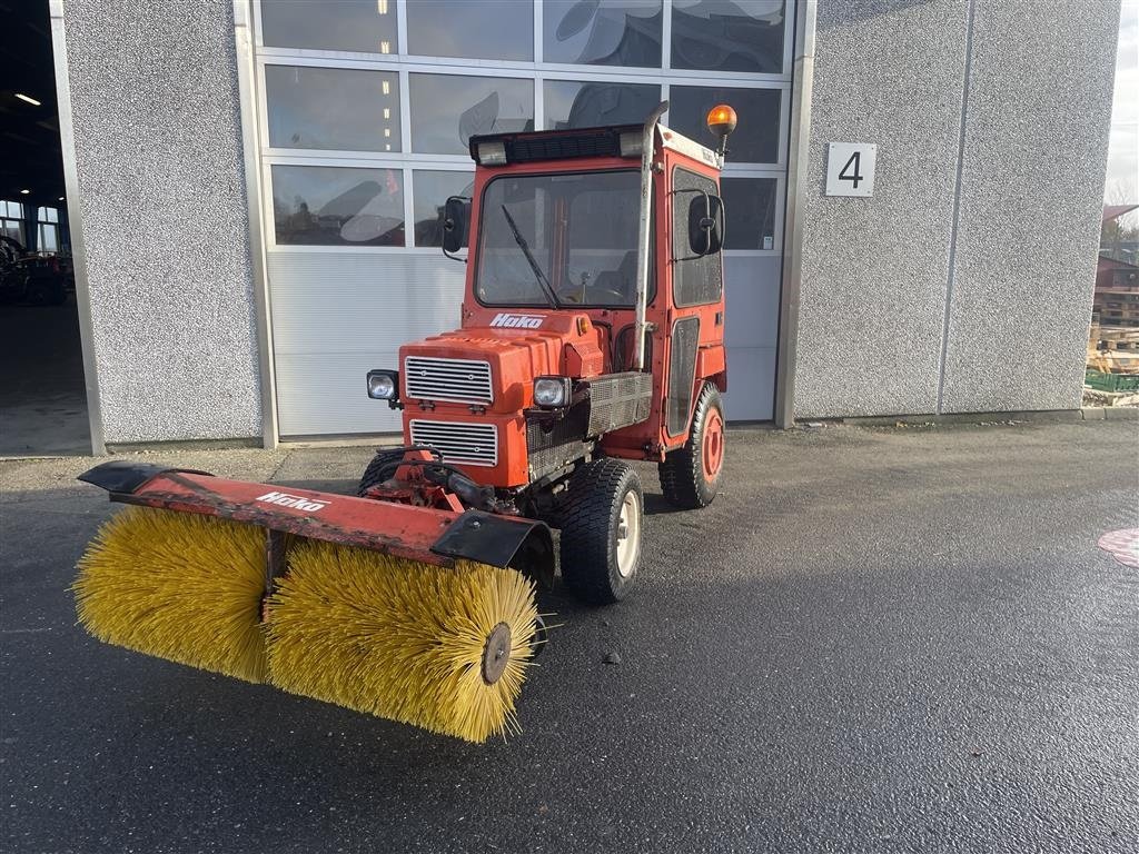 Geräteträger del tipo Hako KOMPAKTTRAKTOR 3800 - Inkl. kost, Gebrauchtmaschine In Holstebro (Immagine 1)