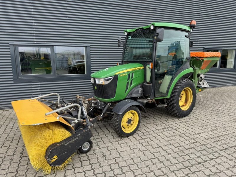 Geräteträger of the type John Deere 2036R, Gebrauchtmaschine in Næstved (Picture 1)