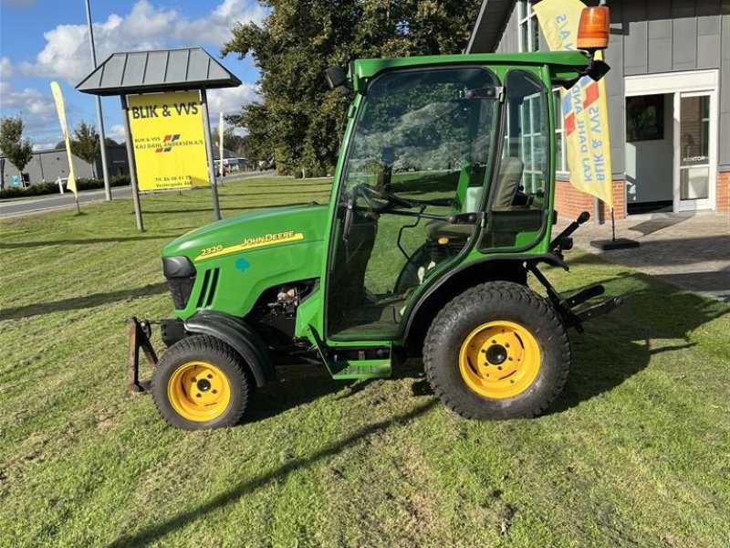 Geräteträger du type John Deere 2320, Gebrauchtmaschine en Auning