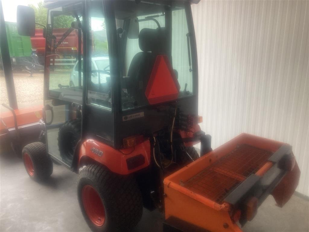 Geräteträger des Typs Kubota BX 2350 med GMR 1200 kost, Gebrauchtmaschine in Bredsten (Bild 1)