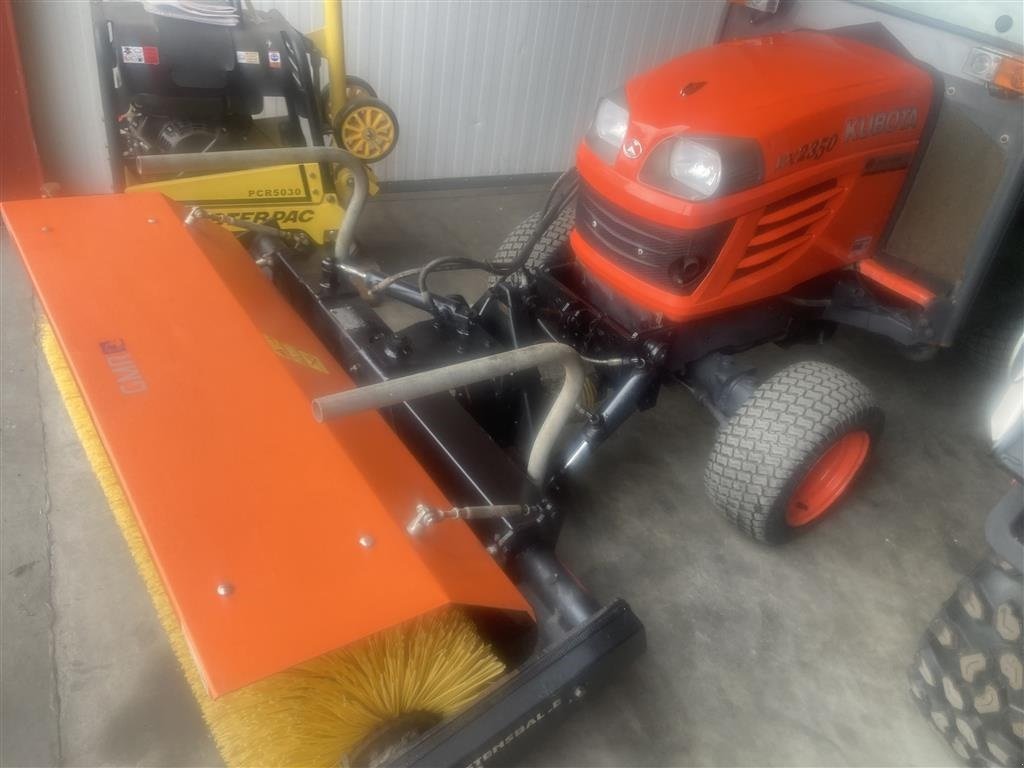 Geräteträger tip Kubota BX 2350 med GMR 1200 kost, Gebrauchtmaschine in Bredsten (Poză 2)