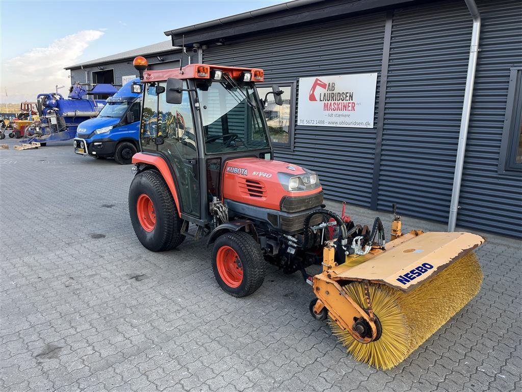 Geräteträger типа Kubota stv 40 med frontlift og hydraulisk kost, Gebrauchtmaschine в Rønnede (Фотография 2)