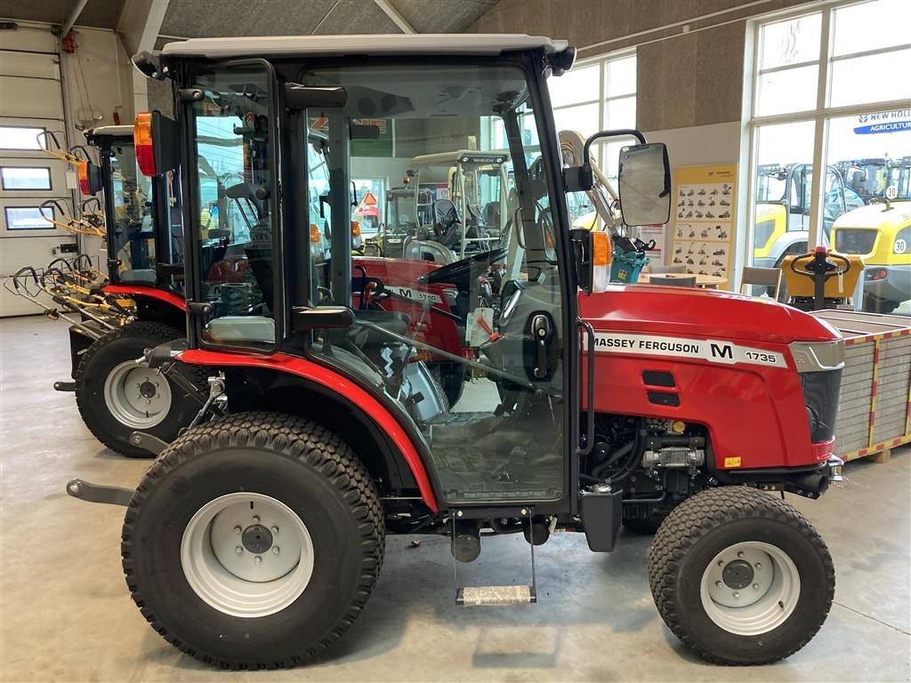 Geräteträger van het type Massey Ferguson 1735M HC, Gebrauchtmaschine in Roskilde (Foto 2)