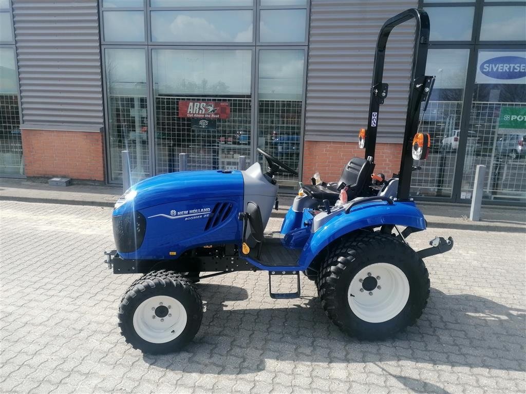 Geräteträger of the type New Holland Boomer 25HST, Gebrauchtmaschine in Roskilde (Picture 2)