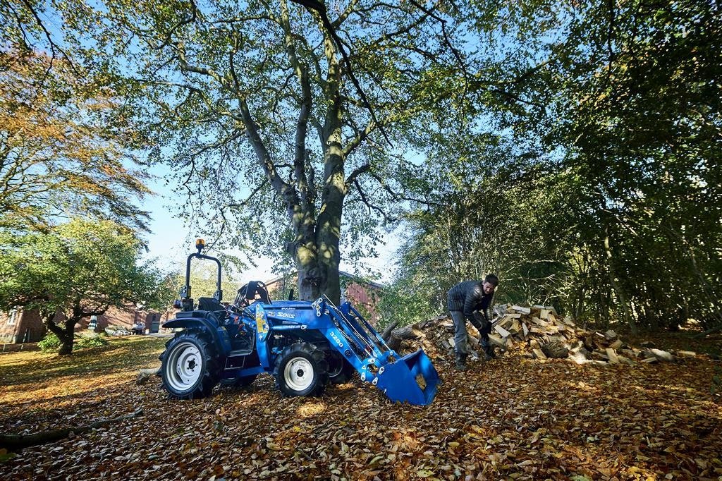 Geräteträger του τύπου Solis Ny kompakt traktor til små penge, Gebrauchtmaschine σε Lintrup (Φωτογραφία 2)