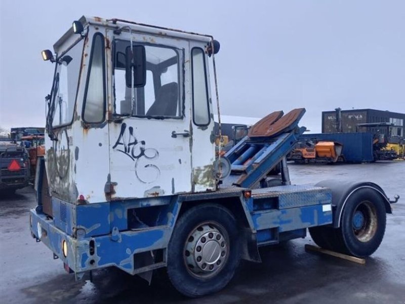 Geräteträger van het type Sonstige Bollnas BT 25 T Terminaltraktor, Gebrauchtmaschine in Rødovre (Foto 1)