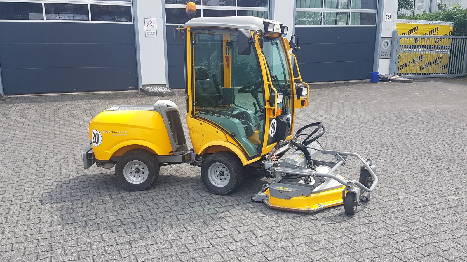 Geräteträger van het type Stiga Titan 740 DCR, Gebrauchtmaschine in Olpe (Foto 1)