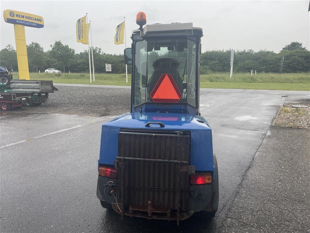 Geräteträger typu Vitra 2060 Inkl. stensballe rotorklipper, Gebrauchtmaschine w Holstebro (Zdjęcie 4)