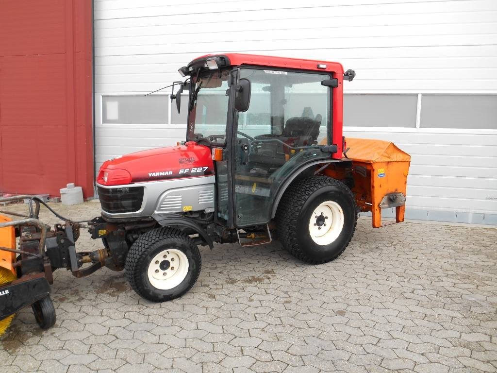 Geräteträger typu Yanmar EF 227, Gebrauchtmaschine w Mern (Zdjęcie 2)