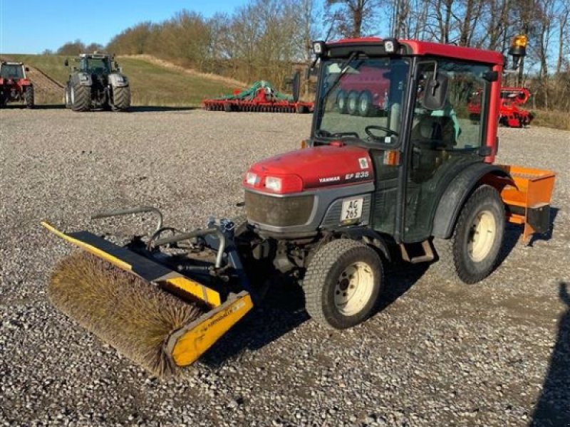 Geräteträger van het type Yanmar EF 235, Gebrauchtmaschine in Ringe (Foto 1)