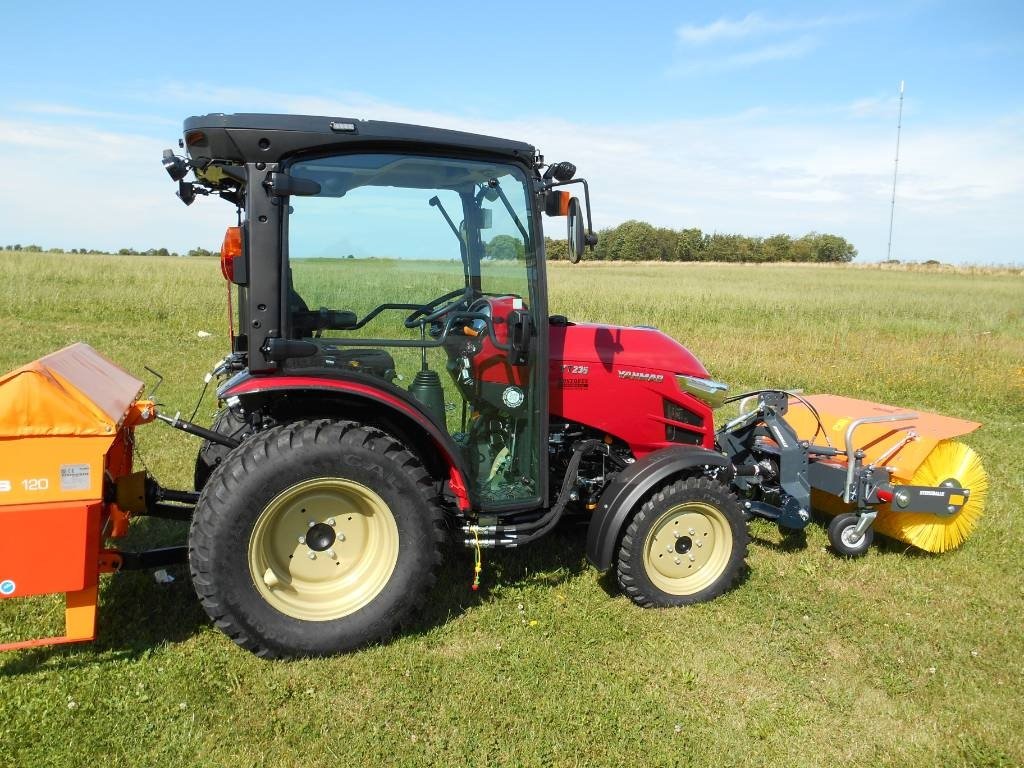 Geräteträger van het type Yanmar YT 235 H, Gebrauchtmaschine in Mern (Foto 6)