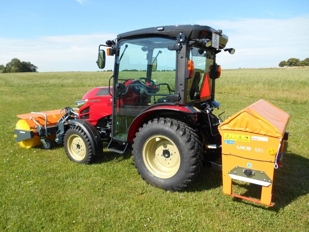 Geräteträger van het type Yanmar YT 235 H, Gebrauchtmaschine in Mern (Foto 3)