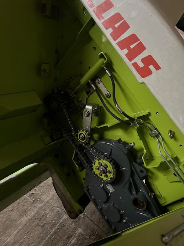 GPS Schneidwerk des Typs CLAAS Direct Disc 610, Gebrauchtmaschine in Neuendettelsau (Bild 9)