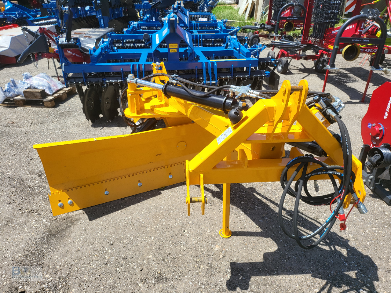 Grader van het type Kolaszewski Kolaszewski Planierschild CZTCW240 hydraulisch schwenkbarer, Neumaschine in Frontenhausen (Foto 3)