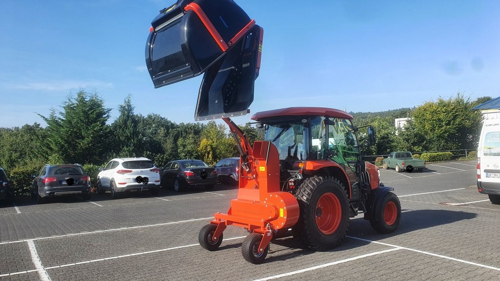 Gras- & Laubsammelcontainer des Typs Wiedenmann Favorit XP Neu, Neumaschine in Olpe (Bild 10)