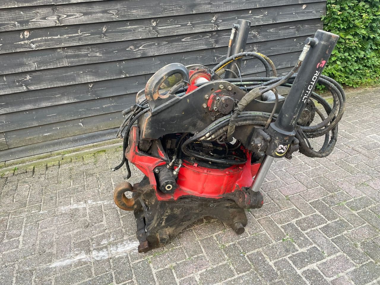 Greifer of the type Sonstige Rototilt R8, Gebrauchtmaschine in Udenhout (Picture 8)