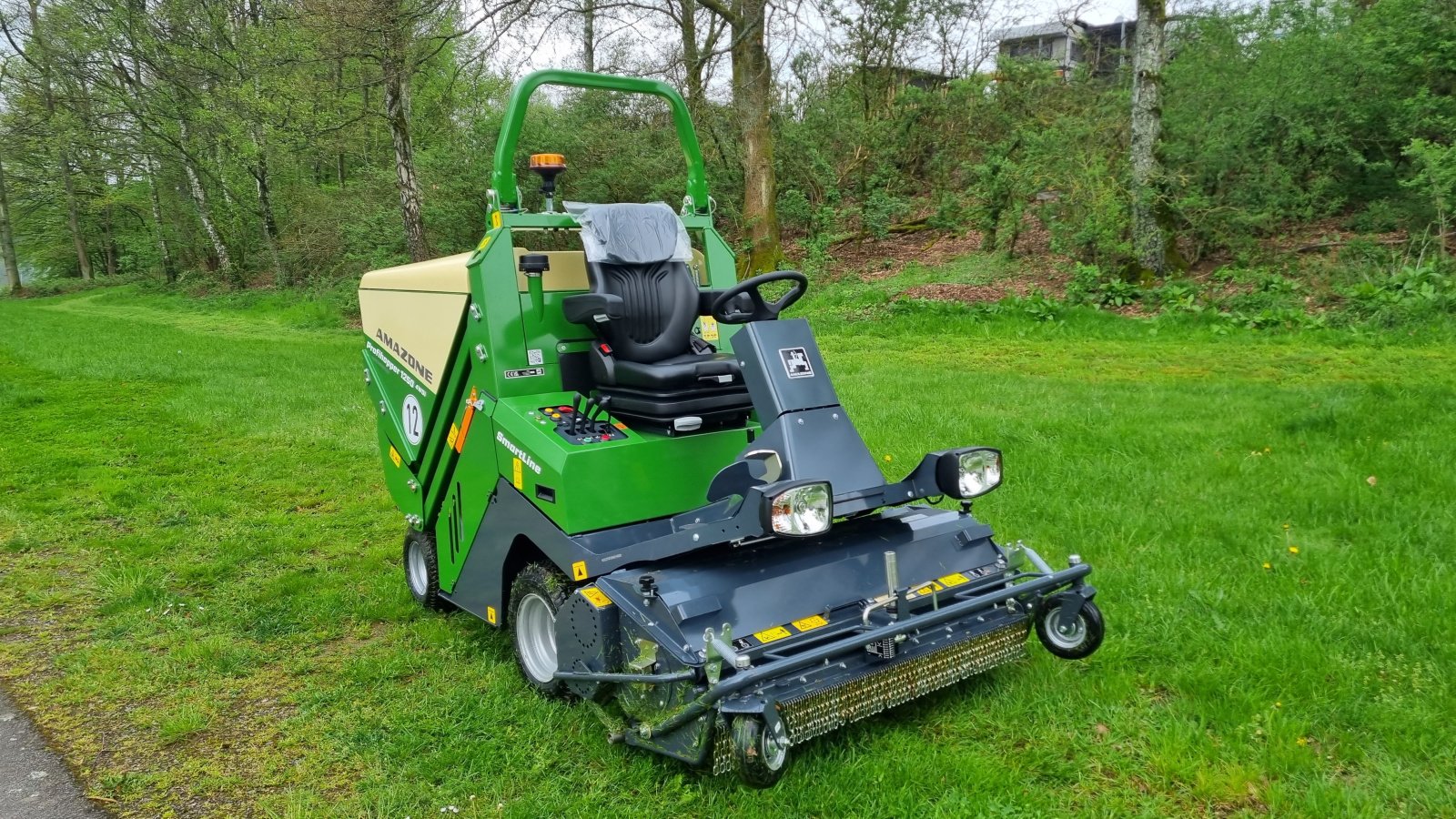 Großflächenmäher van het type Amazone Profihopper 1250 4WDi, Neumaschine in Olpe (Foto 11)