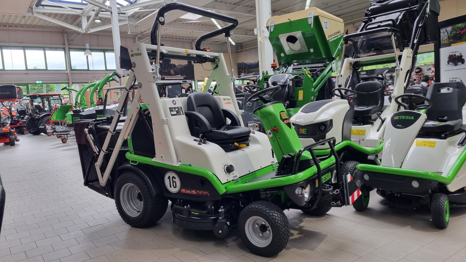 Großflächenmäher typu Etesia H124 DX Allrad Hochentleerung, Neumaschine v Olpe (Obrázek 4)