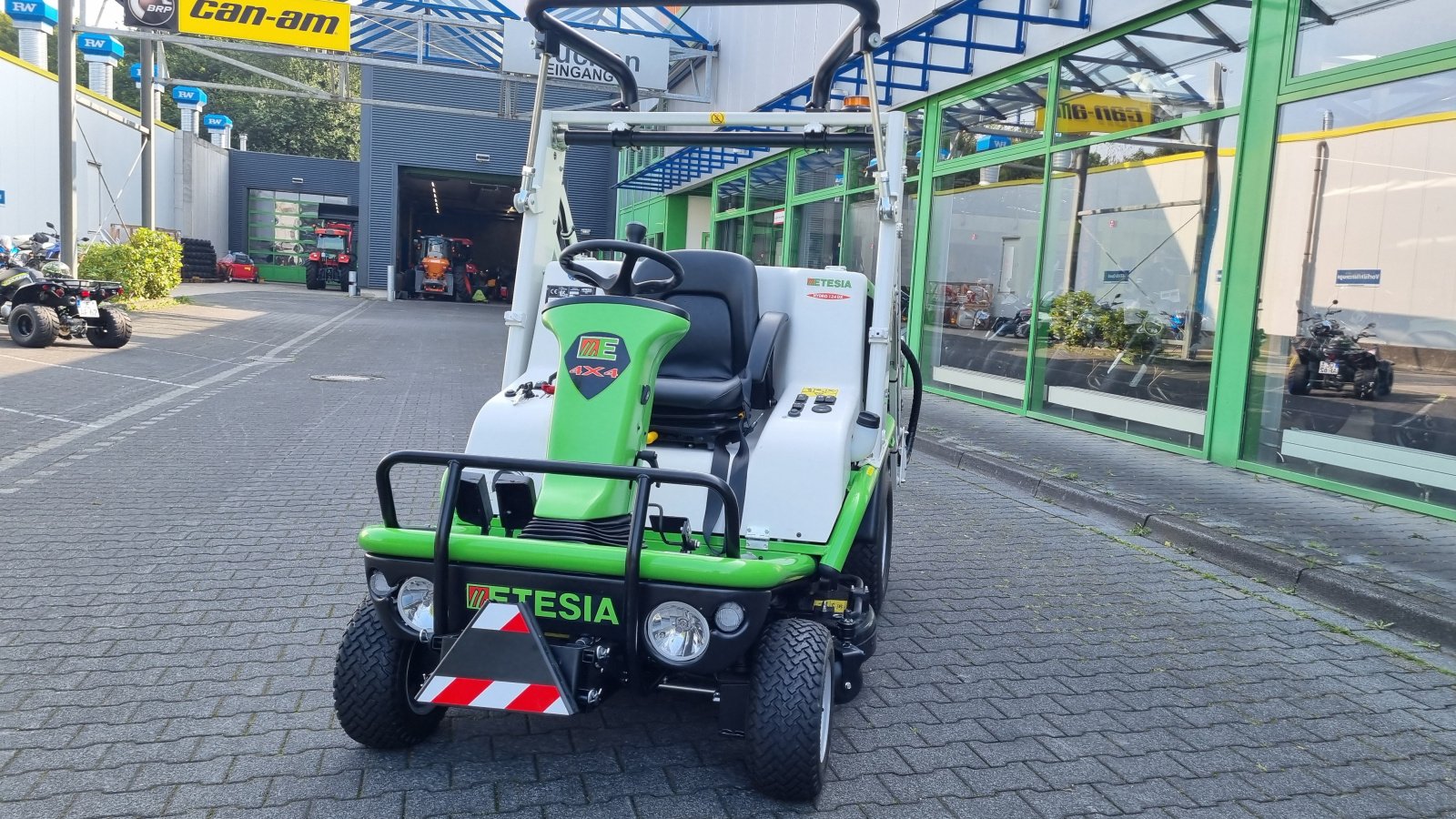 Großflächenmäher типа Etesia H124 DX Allrad Hochentleerung, Neumaschine в Olpe (Фотография 11)