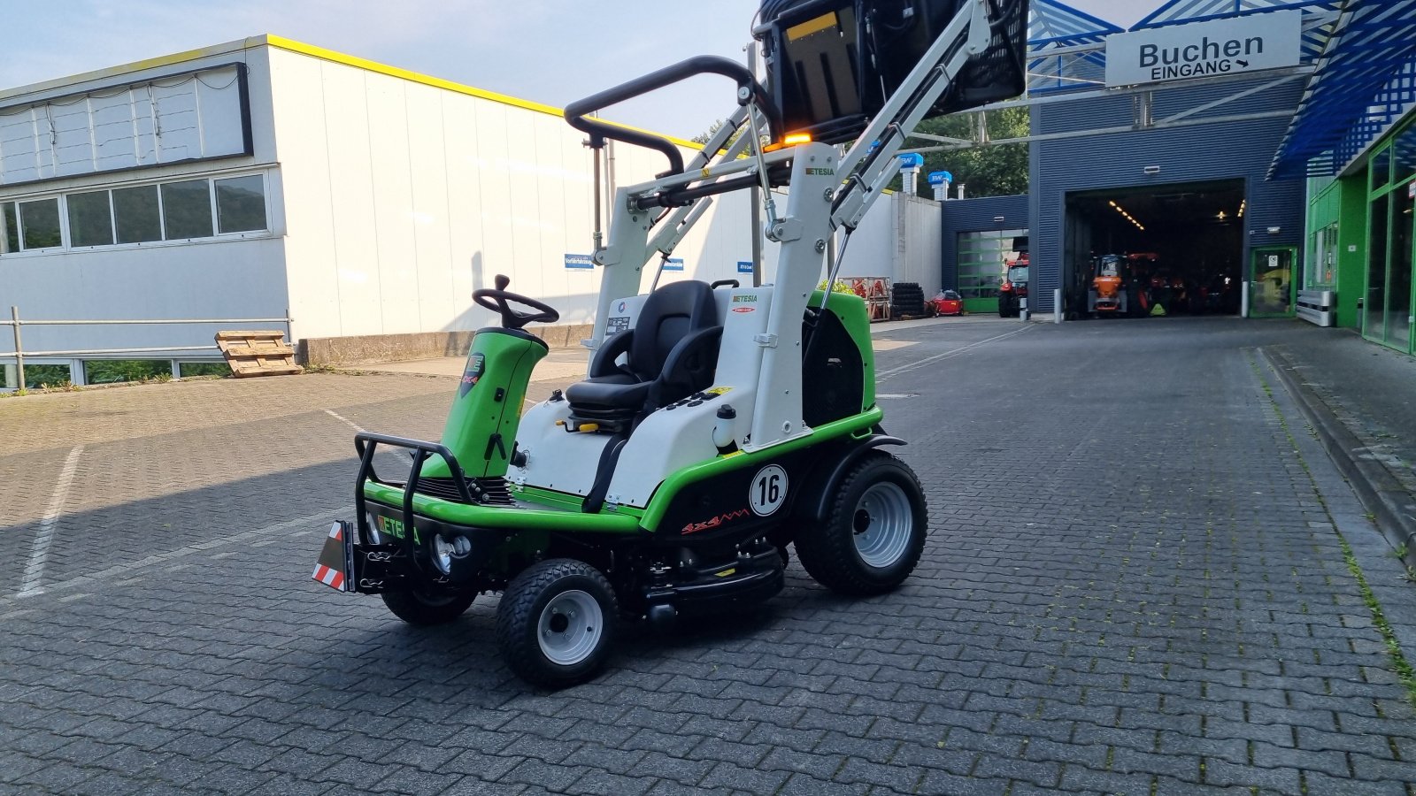 Großflächenmäher типа Etesia H124 DX Allrad Hochentleerung, Neumaschine в Olpe (Фотография 18)