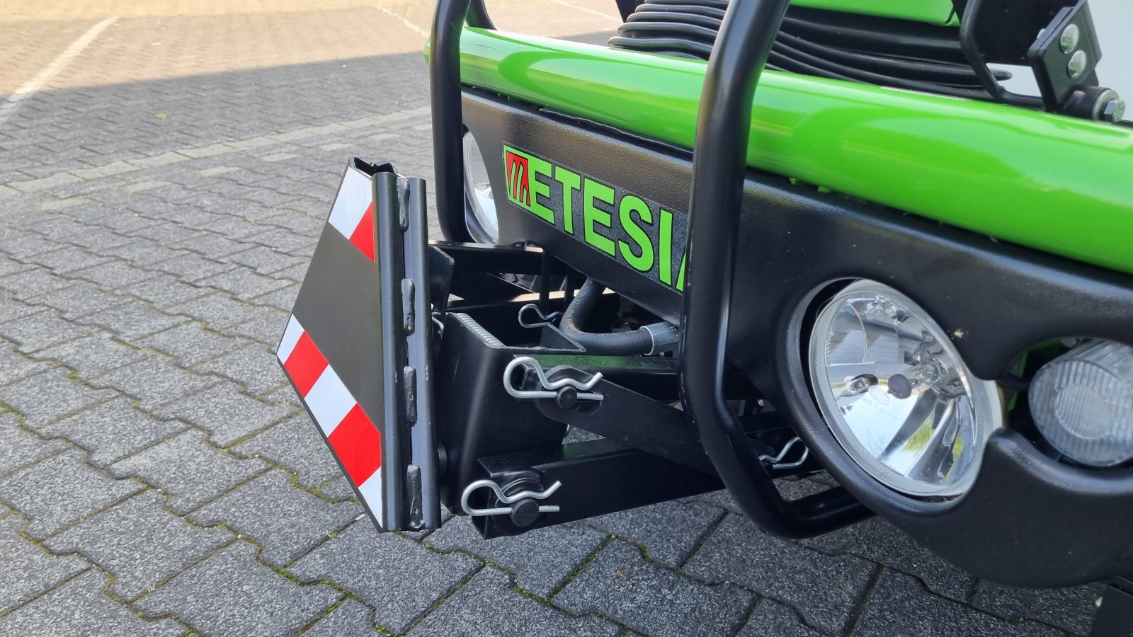 Großflächenmäher van het type Etesia H124 DX Allrad Hochentleerung, Neumaschine in Olpe (Foto 20)