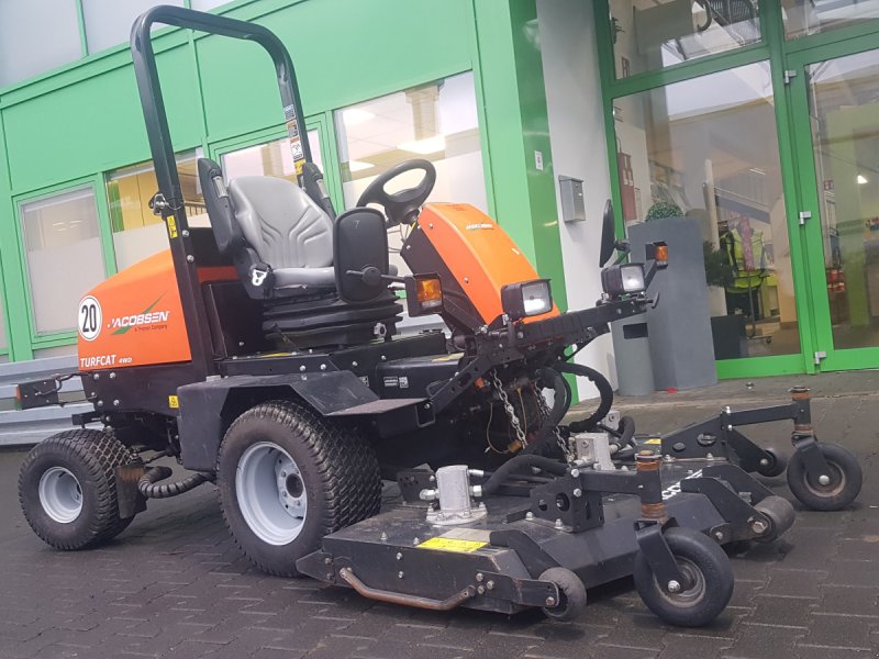 Großflächenmäher типа Jacobsen Turfcat 4 WD, Gebrauchtmaschine в Olpe (Фотография 1)