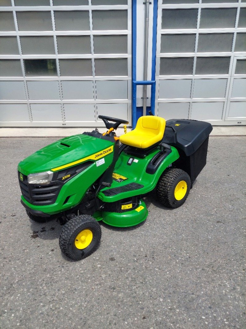 Großflächenmäher tip John Deere X117R, Neumaschine in Eichberg (Poză 2)