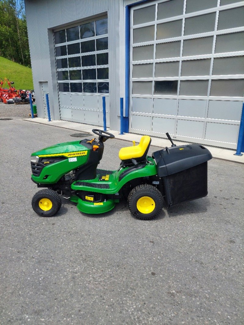 Großflächenmäher typu John Deere X117R, Neumaschine w Eichberg (Zdjęcie 3)