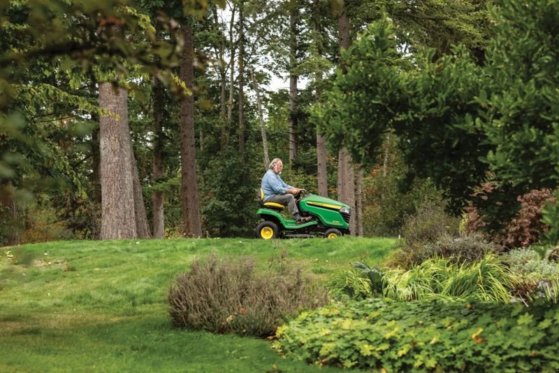 Großflächenmäher Türe ait John Deere X350, Neumaschine içinde Regensdorf (resim 4)