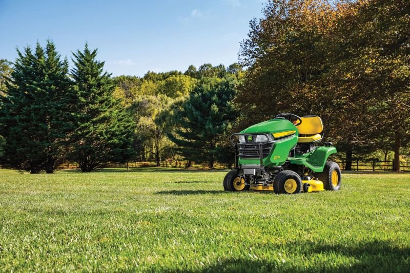 Großflächenmäher tip John Deere X370, Neumaschine in Regensdorf (Poză 2)