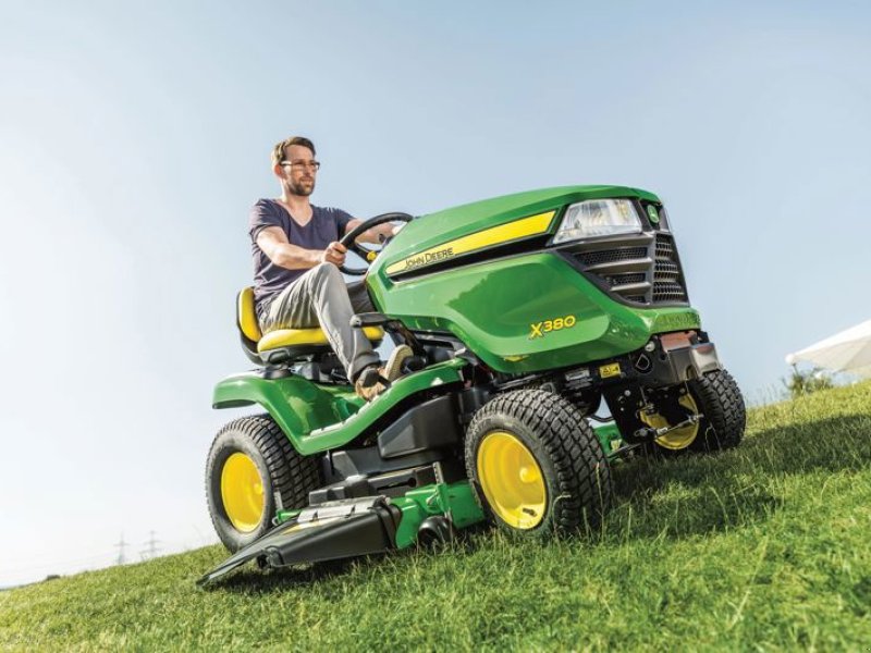 Großflächenmäher tip John Deere X380, Neumaschine in Regensdorf (Poză 1)