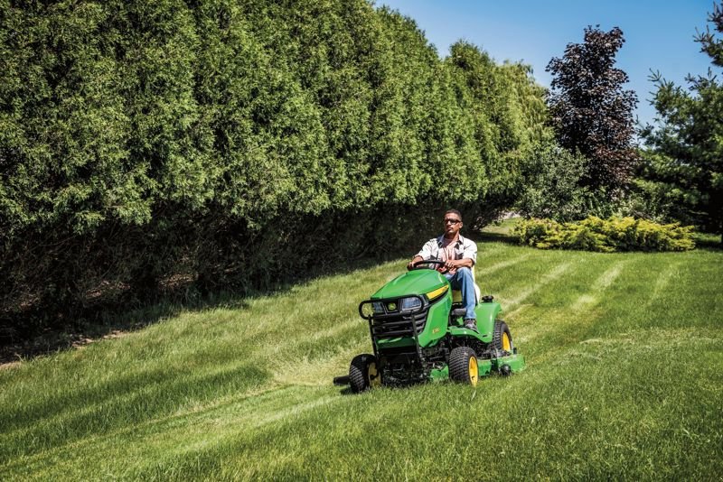 Großflächenmäher tip John Deere X380, Neumaschine in Regensdorf (Poză 2)