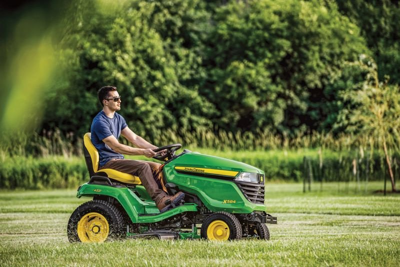 Großflächenmäher tip John Deere X584, Neumaschine in Regensdorf (Poză 4)