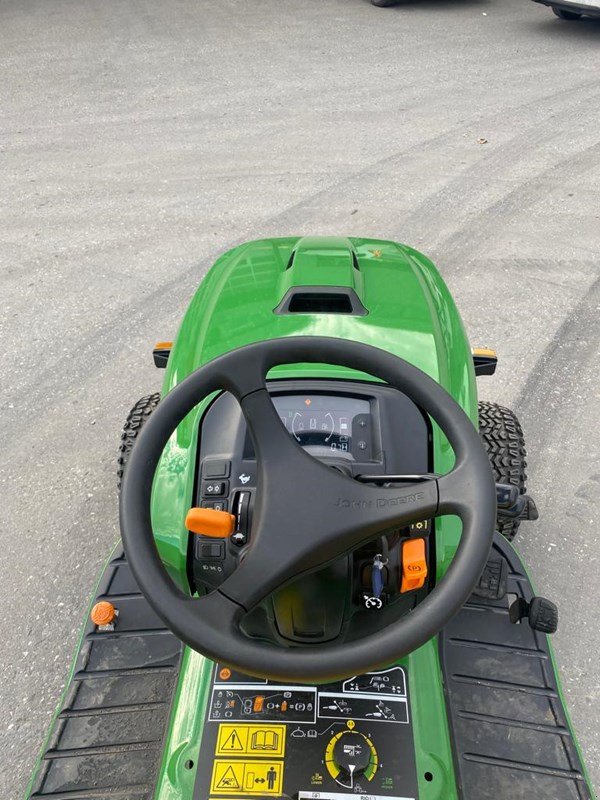 Großflächenmäher del tipo John Deere X948, Neumaschine en Landquart (Imagen 3)