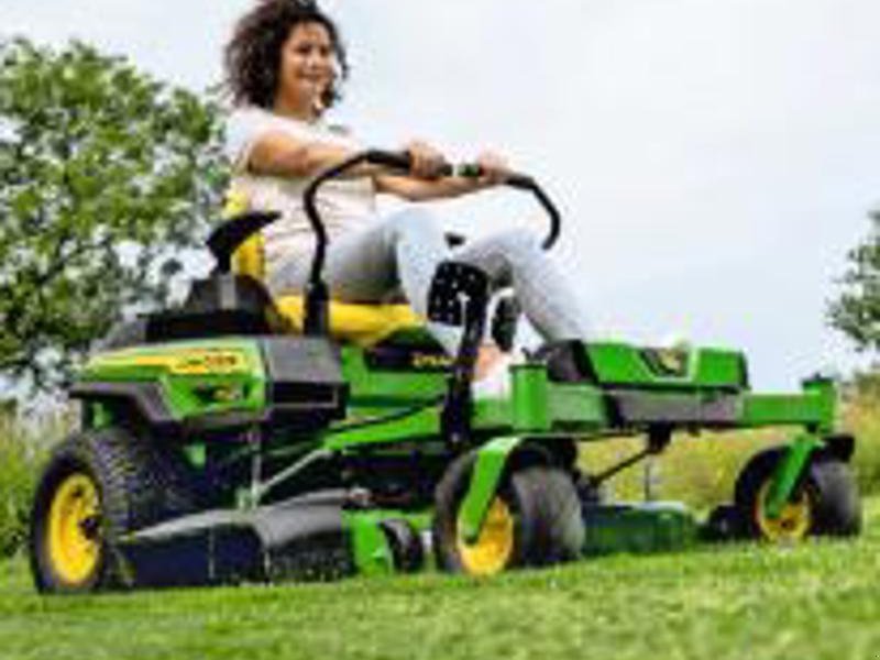 Großflächenmäher van het type John Deere Z-Trac Z370R, Neumaschine in Regensdorf