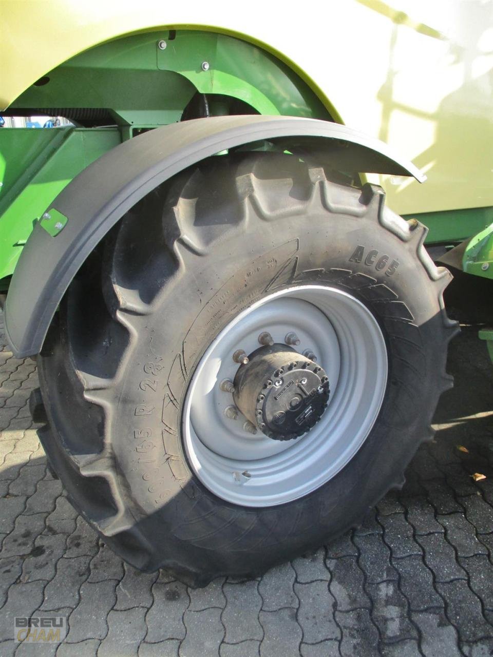 Großflächenmäher des Typs Krone Big M 450 CV, Gebrauchtmaschine in Cham (Bild 7)