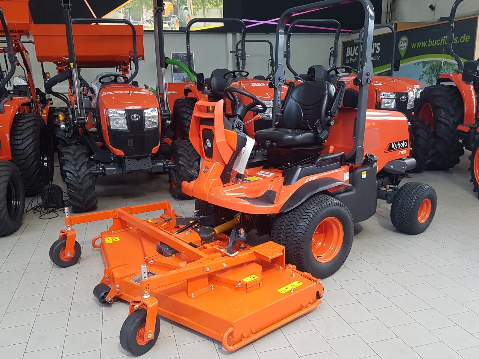 Großflächenmäher typu Kubota F391-4WD ab 0,99%, Neumaschine w Olpe (Zdjęcie 9)