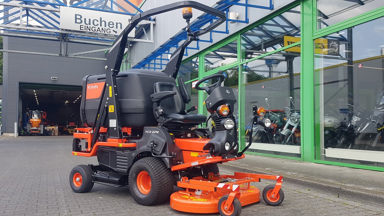 Großflächenmäher van het type Kubota FC3-221E, Neumaschine in Olpe (Foto 1)