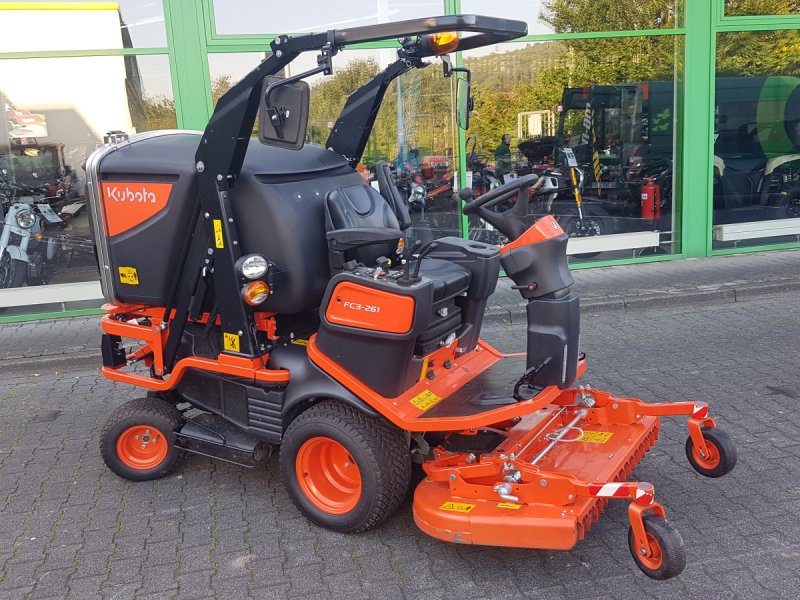 Großflächenmäher des Typs Kubota FC3-261 4WD   Vorführmaschine, Neumaschine in Olpe (Bild 1)