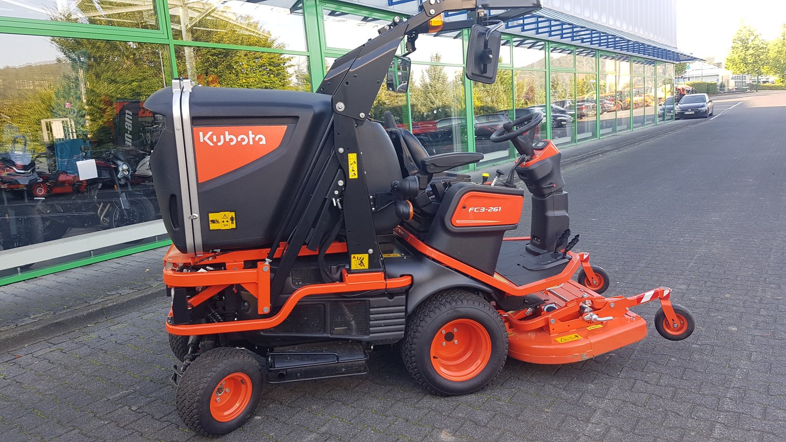 Großflächenmäher typu Kubota FC3-261 4WD   Vorführmaschine, Neumaschine w Olpe (Zdjęcie 2)