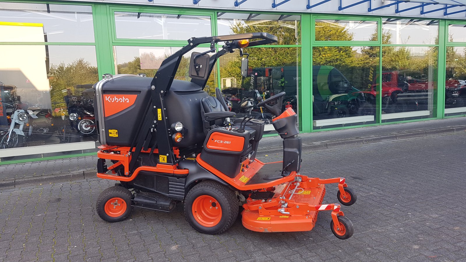 Großflächenmäher typu Kubota FC3-261 4WD   Vorführmaschine, Neumaschine w Olpe (Zdjęcie 4)