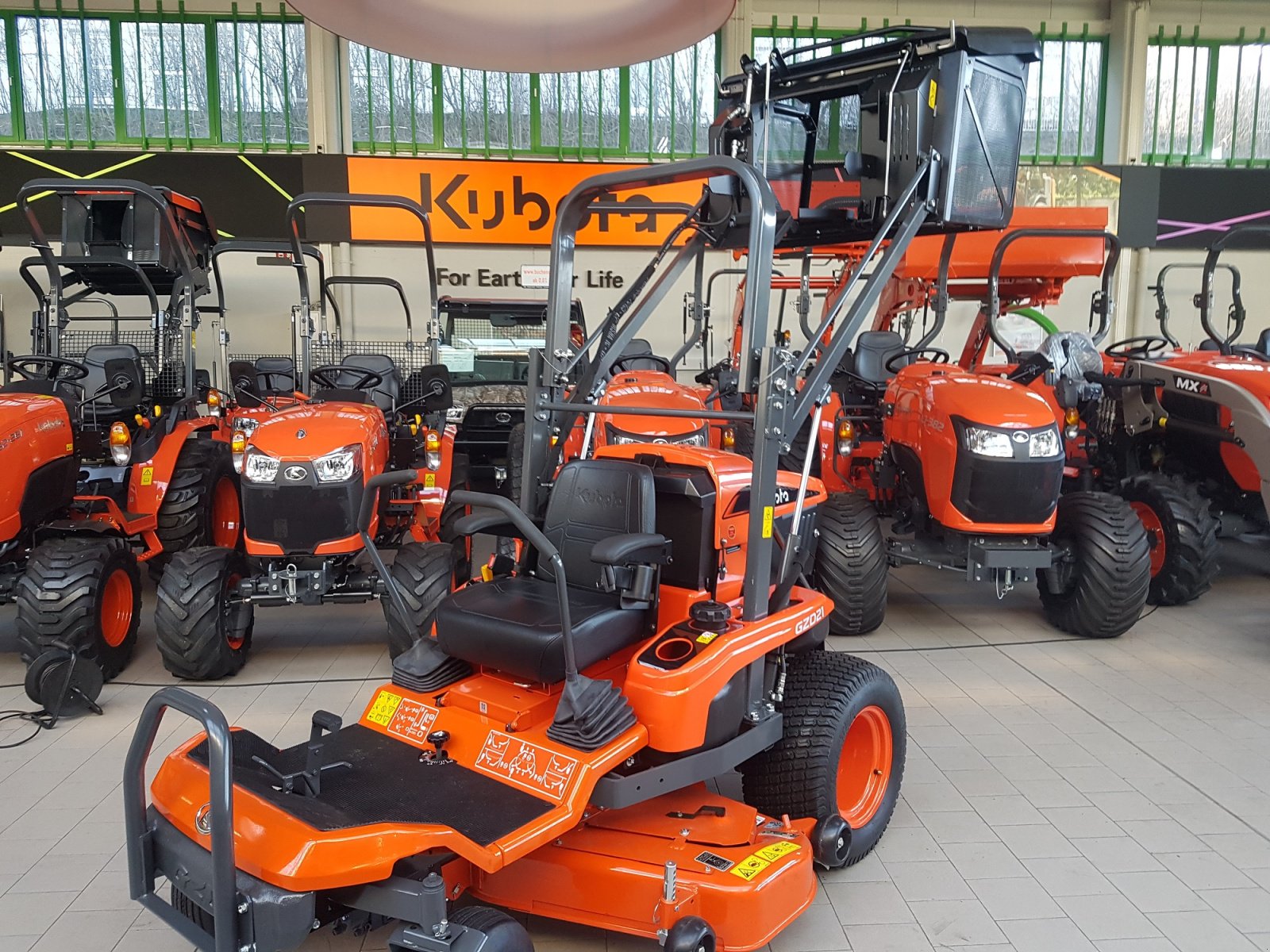 Großflächenmäher of the type Kubota GZD21HD Ausstellungsgerät, Neumaschine in Olpe (Picture 3)